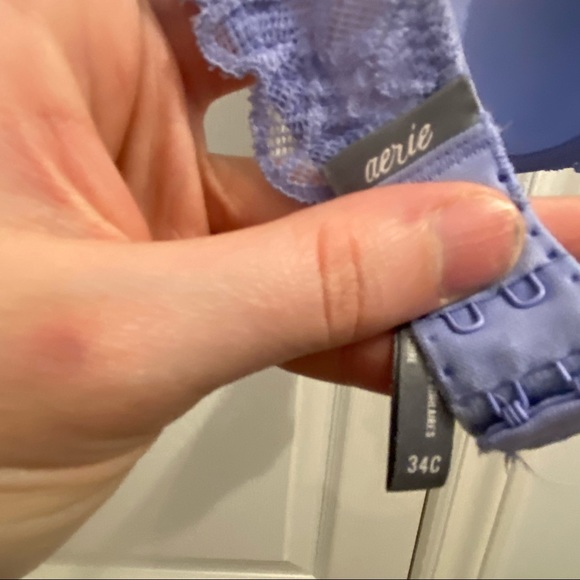 Lace halter bra from aerie in lavender, size 34C - Picture 3 of 4